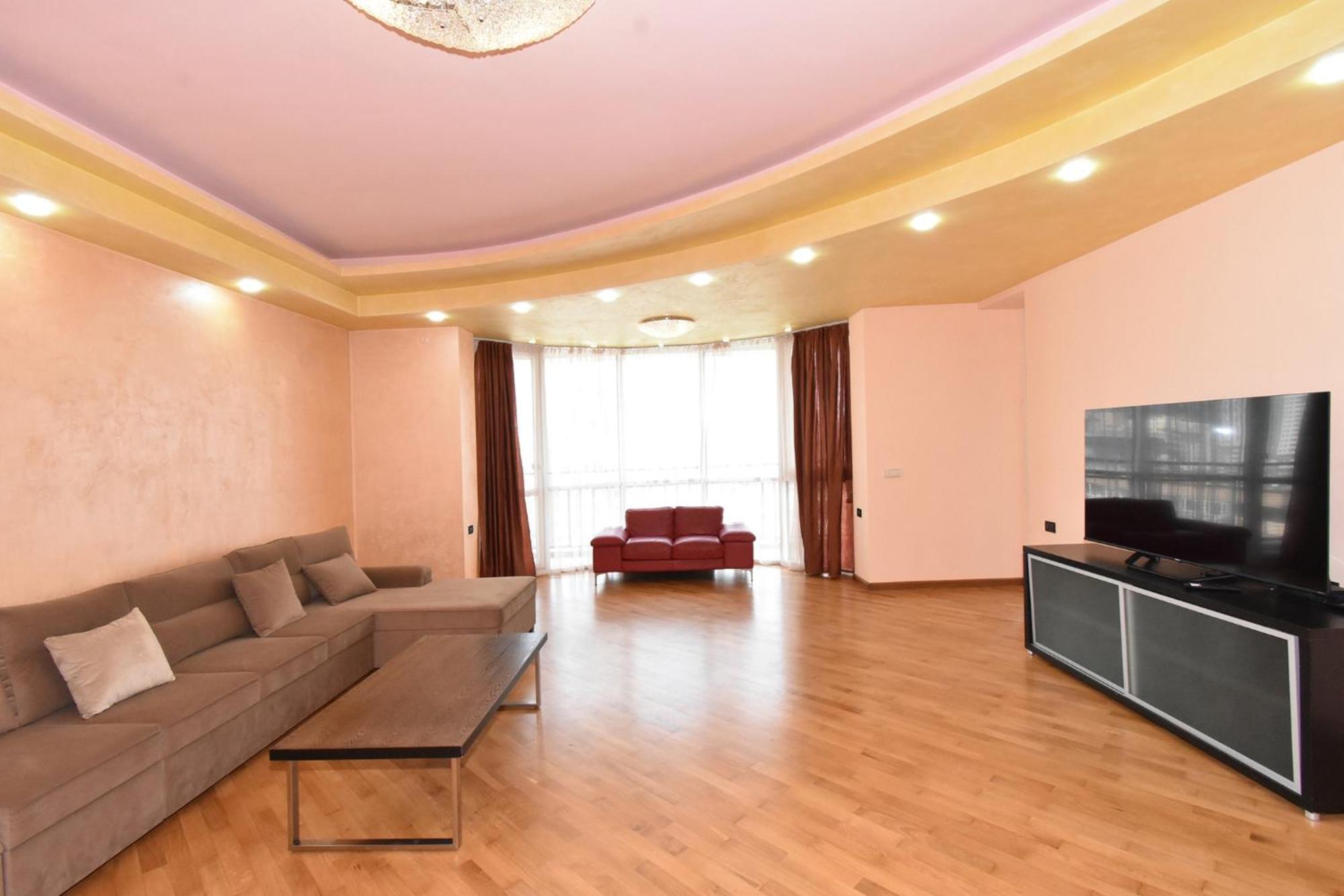 Amiryan Street, 3 Bedrooms Grand And Sunny Apartmet Am2711 Yerevan Exterior photo